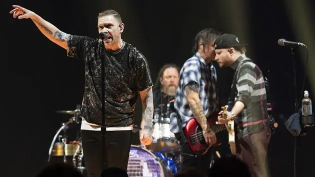 g_shinedown_071725523056